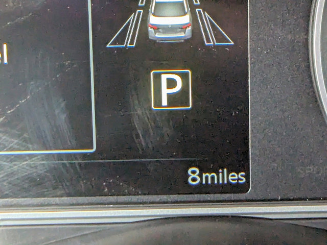 Vehicle image 13 of 27