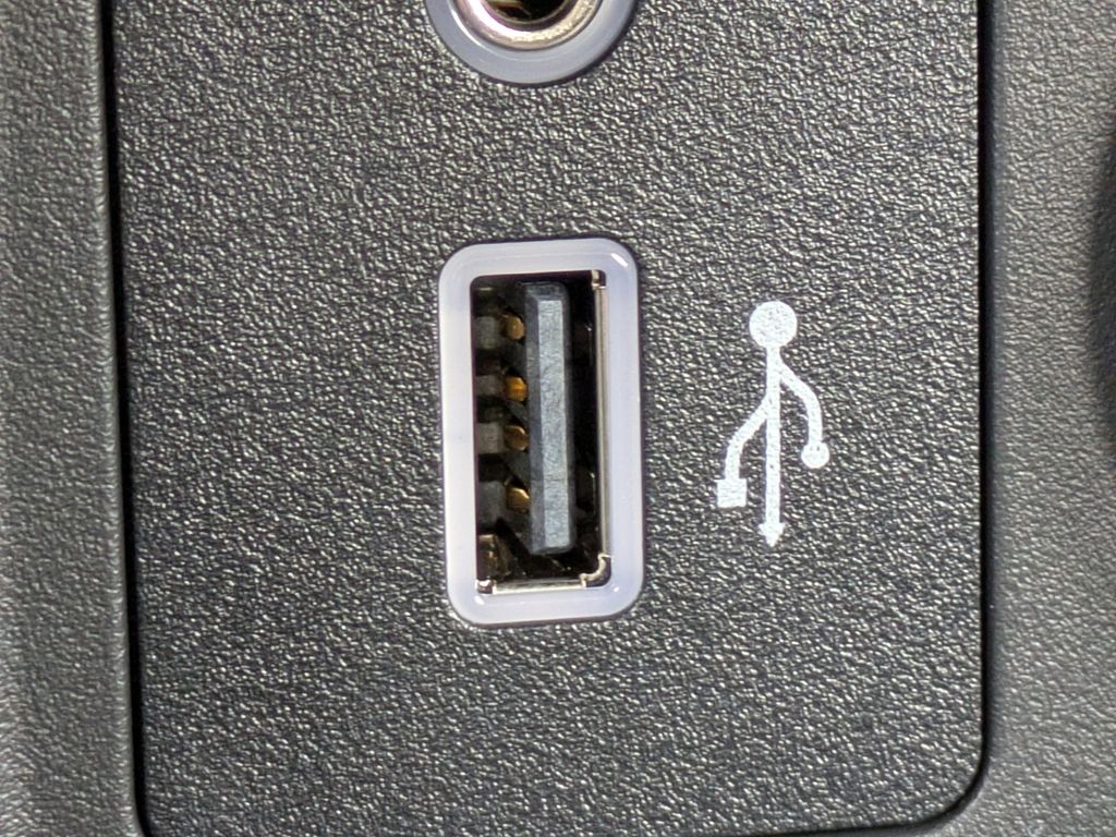 2025 Nissan Versa S Image 19 of 24