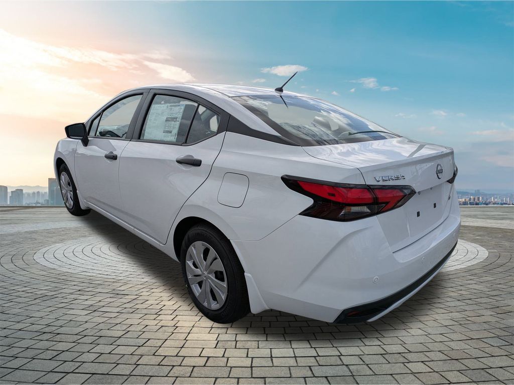 2025 Nissan Versa S Image 8 of 24