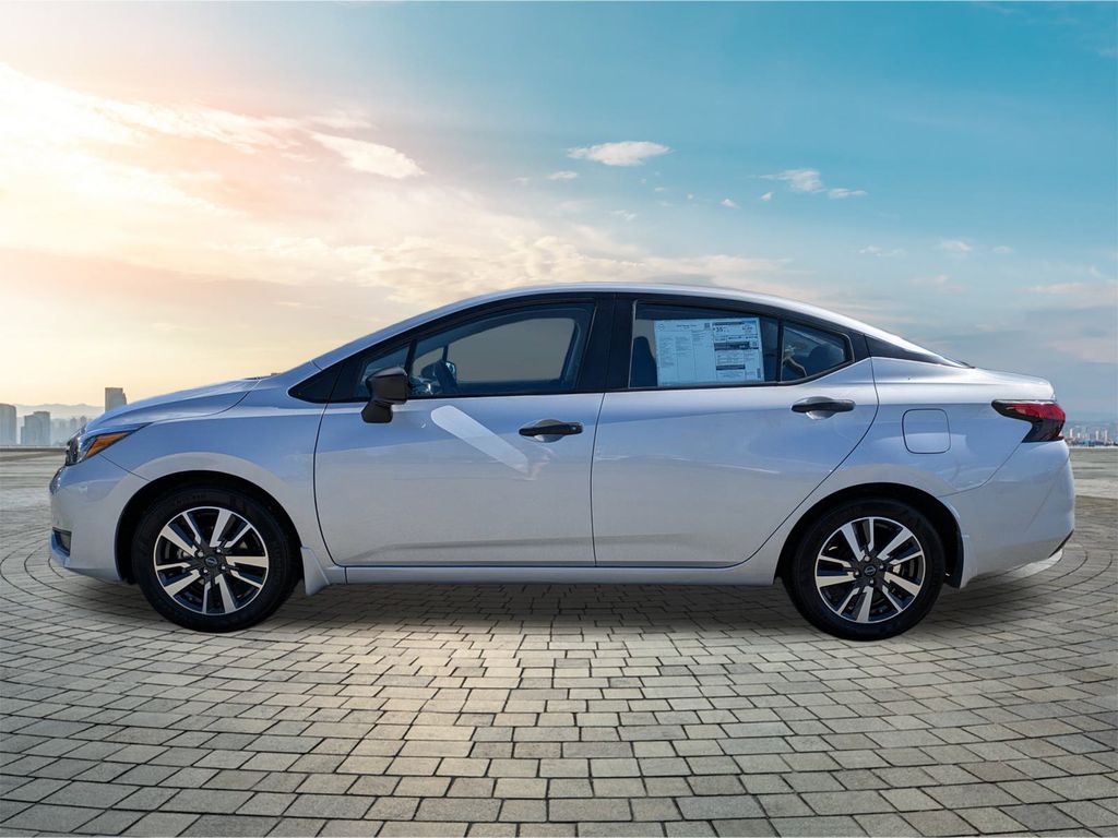 2025 Nissan Versa S Image 9 of 24