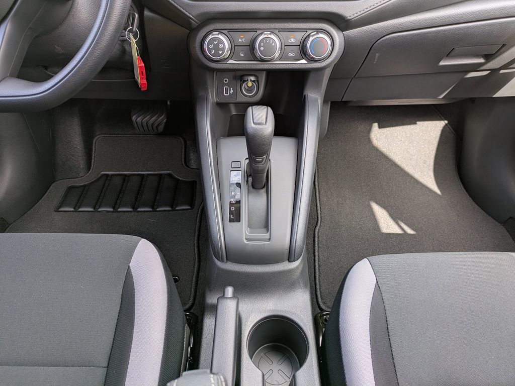 2025 Nissan Versa S Image 16 of 24