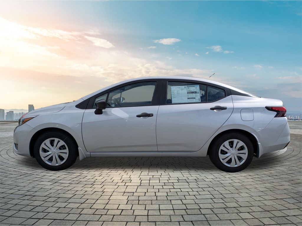 2025 Nissan Versa S Image 9 of 24