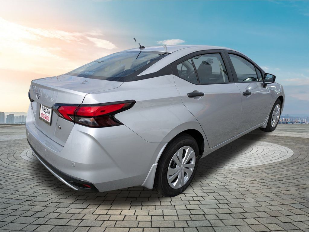 2025 Nissan Versa S Image 6 of 24