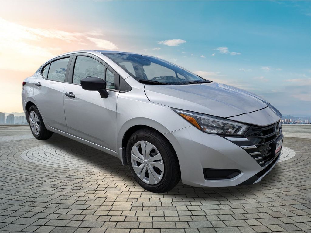 2025 Nissan Versa S Image 4 of 24