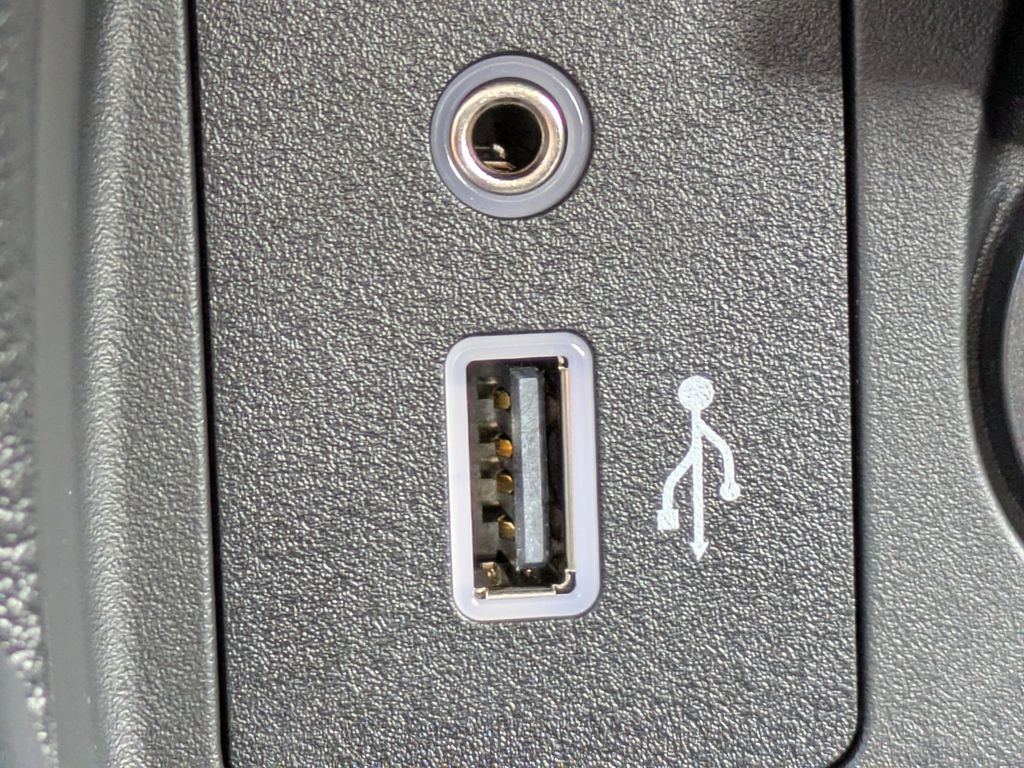 2025 Nissan Versa S Image 18 of 24