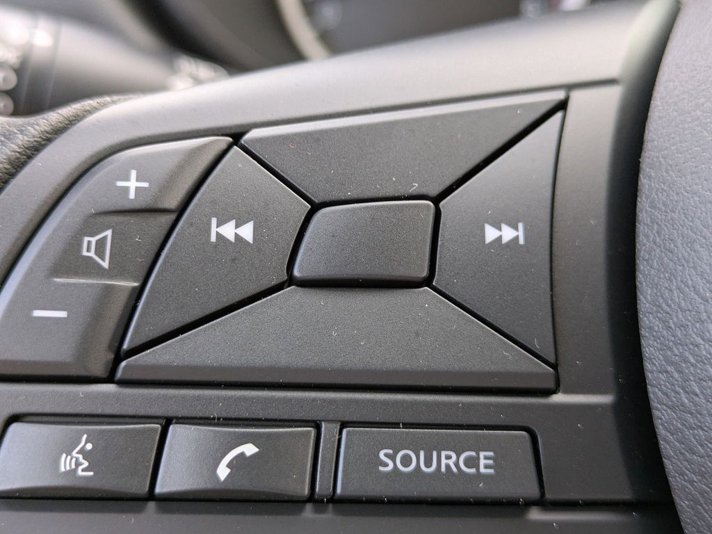 2025 Nissan Versa S Image 17 of 24