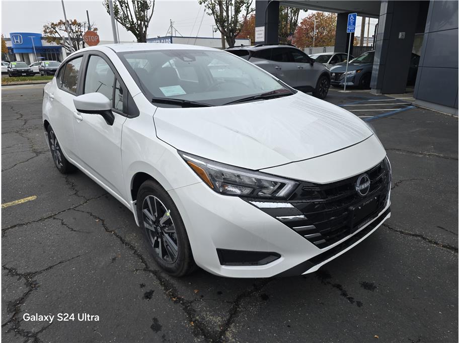 2025 Nissan Versa SV Image 3 of 17