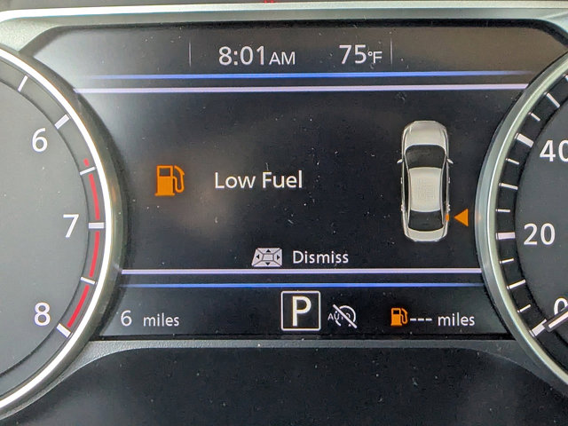 Vehicle image 14 of 28