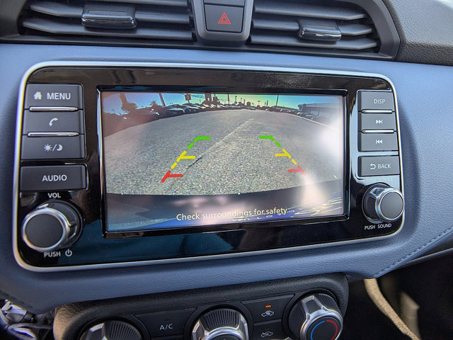 Vehicle image 15 of 28