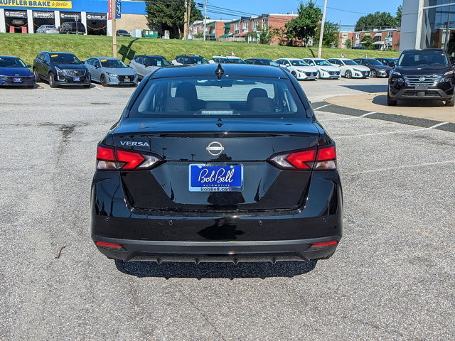Vehicle image 23 of 28