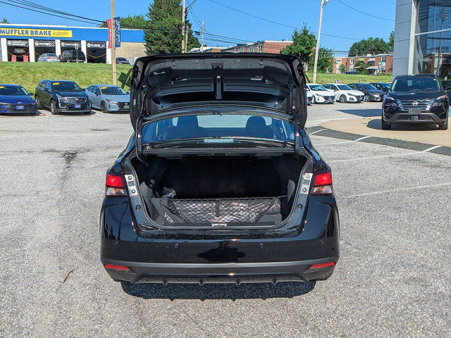 Vehicle image 9 of 28