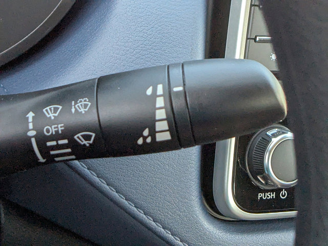 Vehicle image 26 of 29