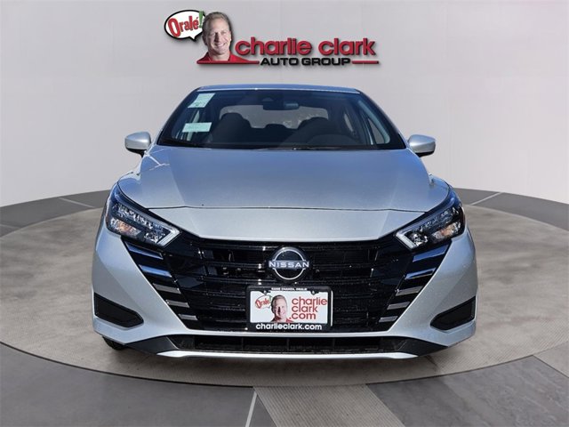Vehicle image 3 of 20
