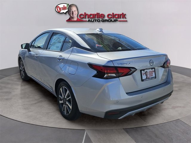 Vehicle image 9 of 20