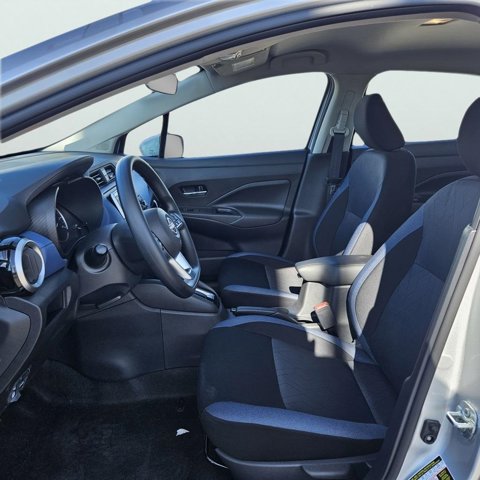 Vehicle image 14 of 20