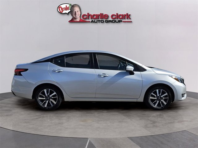 Vehicle image 5 of 20