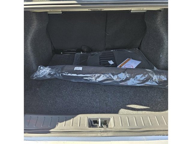 Vehicle image 12 of 20
