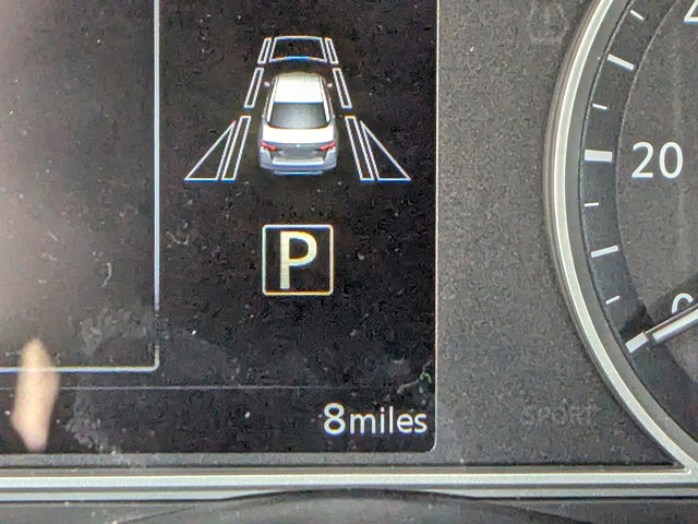 Vehicle image 16 of 28
