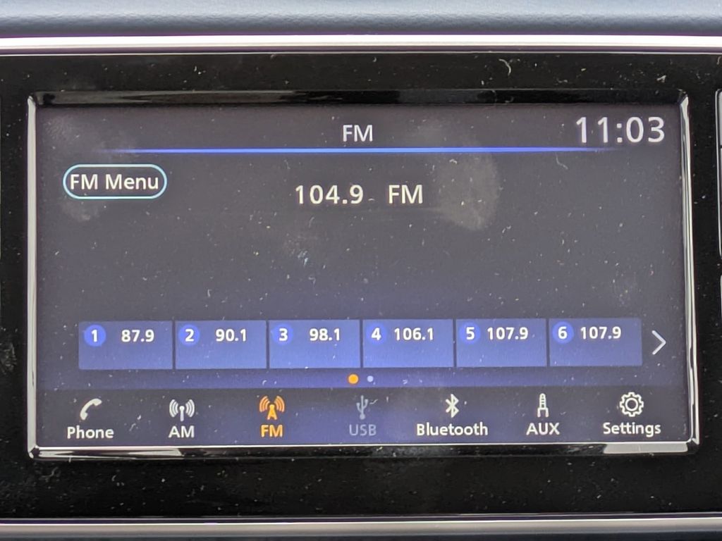 2025 Nissan Versa SV Image 17 of 26