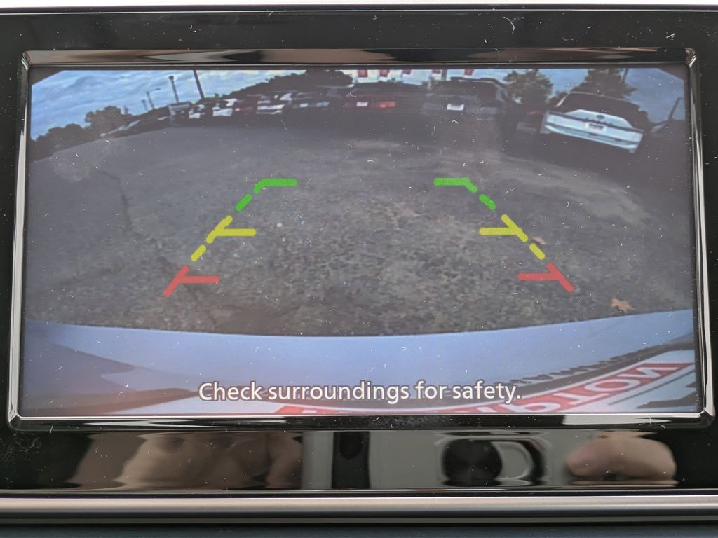 2025 Nissan Versa SV Image 16 of 26