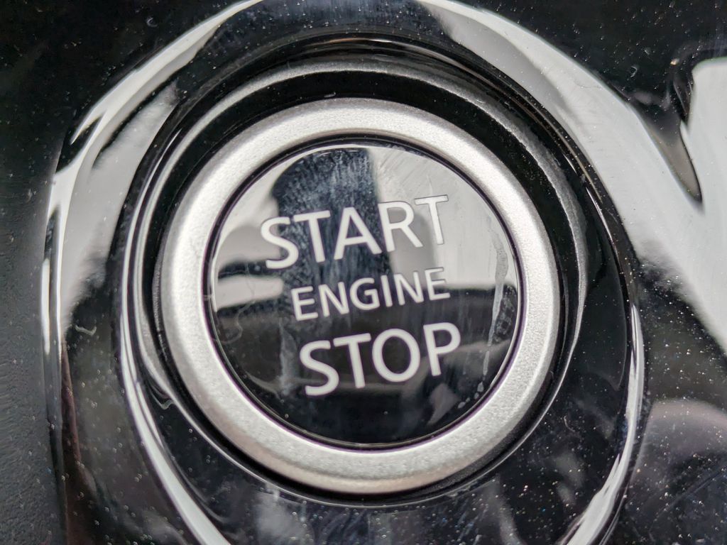 2025 Nissan Versa SV Image 23 of 26