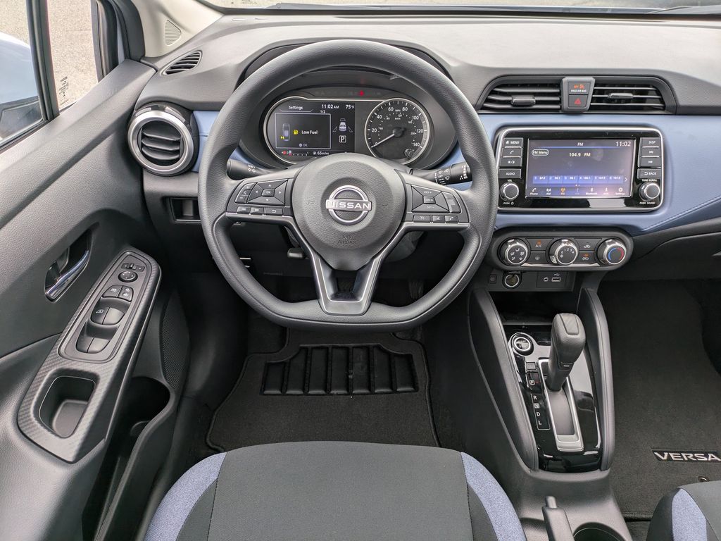 2025 Nissan Versa SV Image 12 of 26