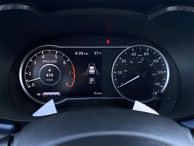 Vehicle image 10 of 19