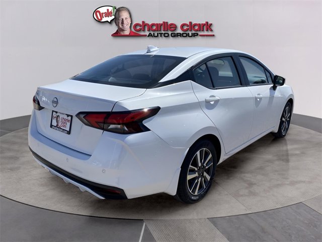 Vehicle image 6 of 19