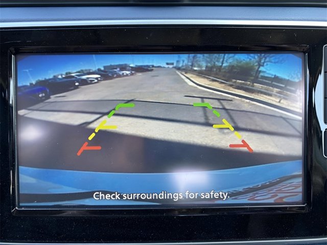 Vehicle image 12 of 19