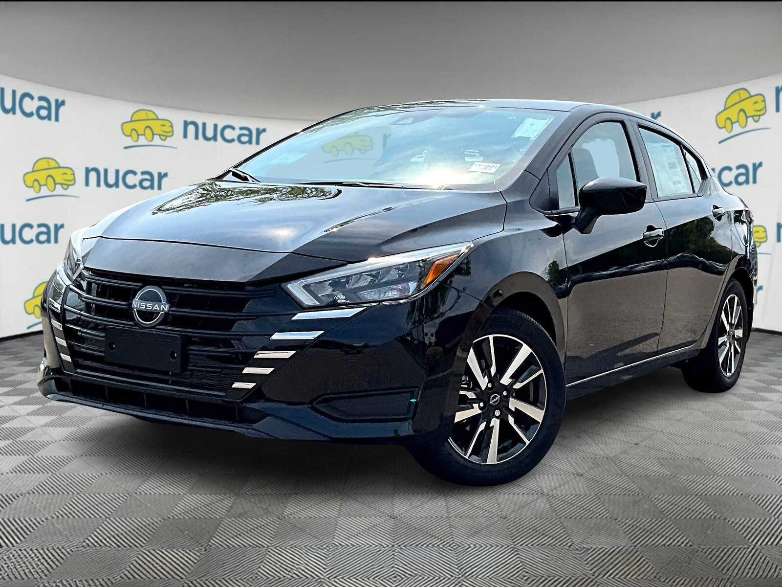 2025 Nissan Versa SV Image 1 of 18