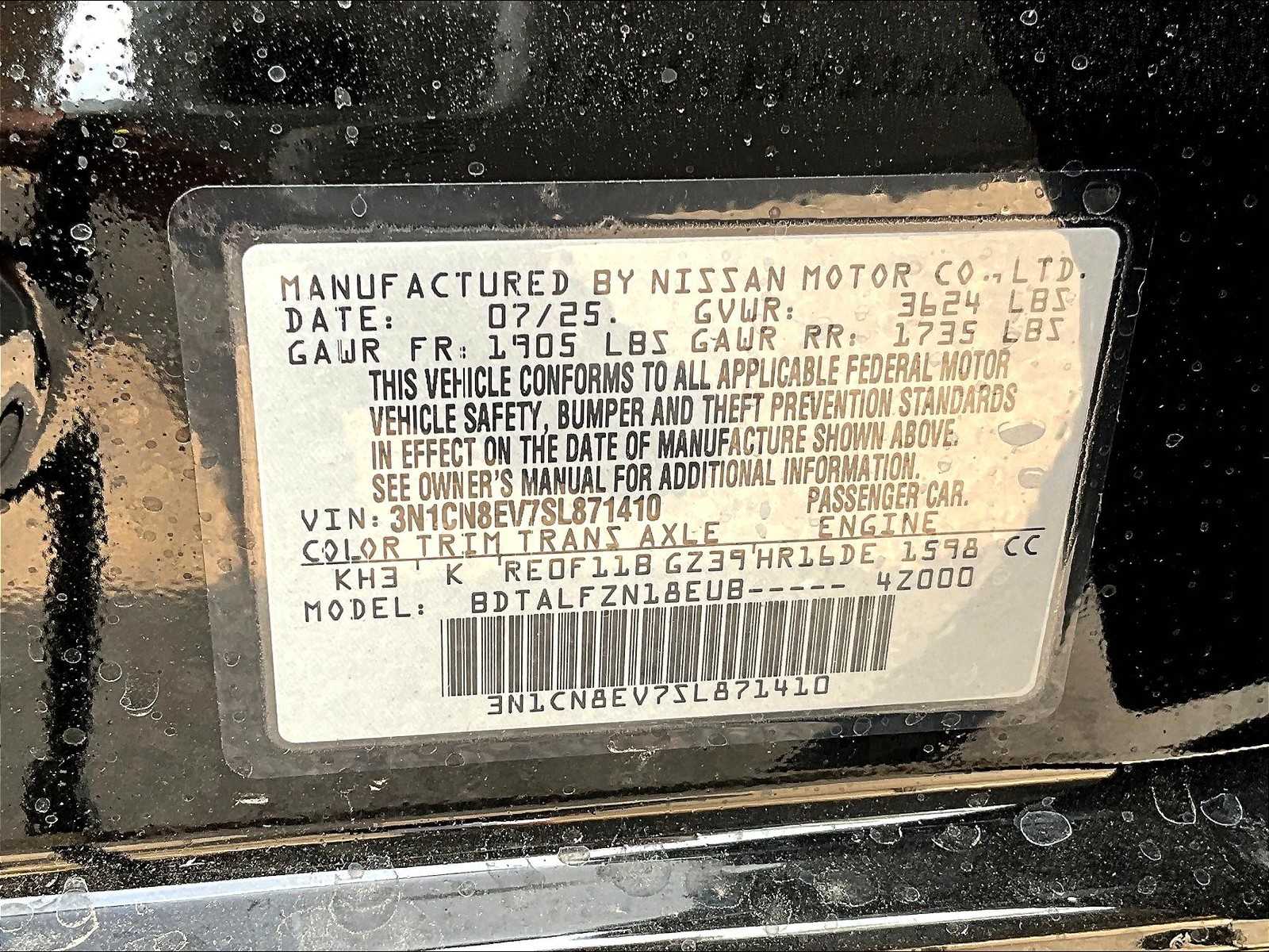 2025 Nissan Versa SV Image 16 of 18