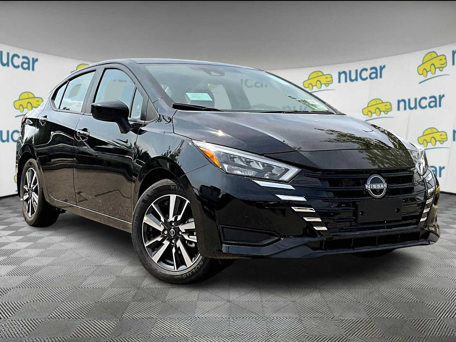 2025 Nissan Versa SV Image 4 of 18