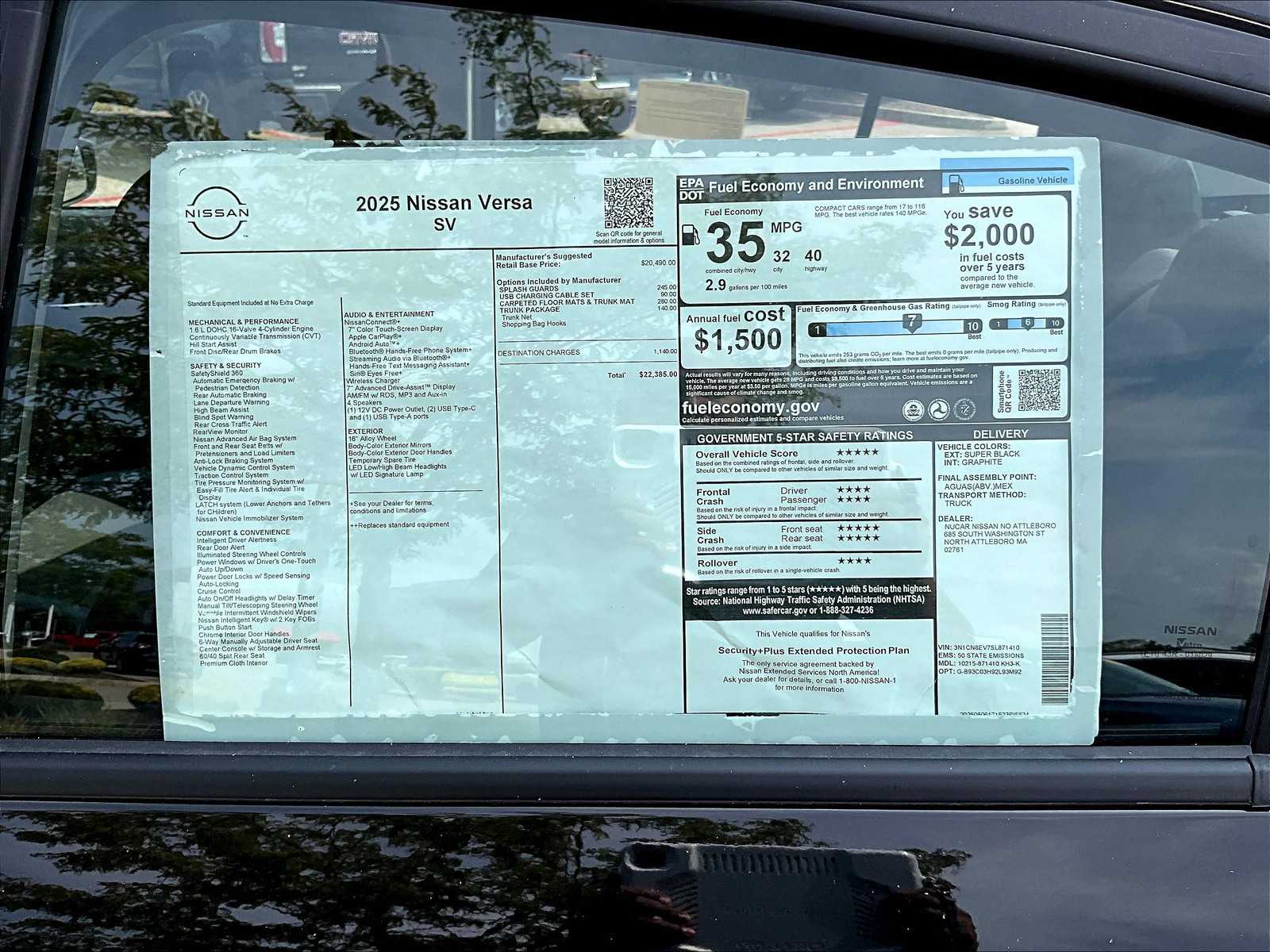 2025 Nissan Versa SV Image 17 of 18