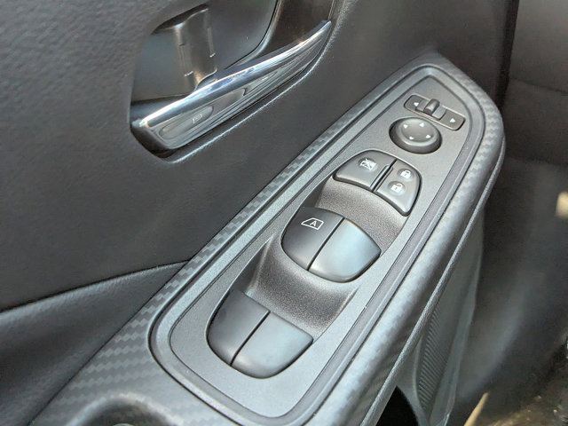 2025 Nissan Versa SV Image 25 of 27