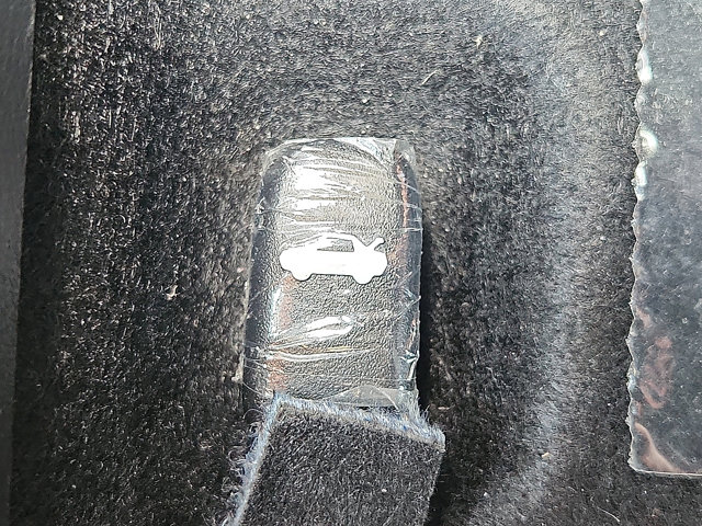 2025 Nissan Versa SV Image 21 of 27