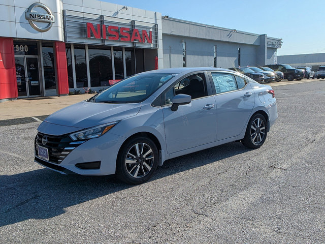 2025 Nissan Versa SV Image 1 of 27