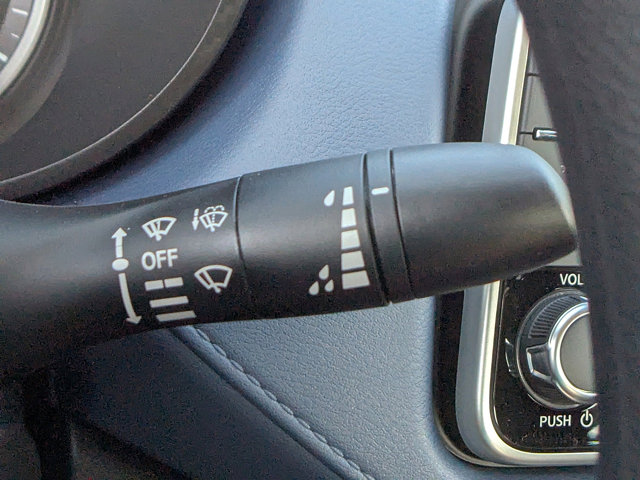 2025 Nissan Versa SV Image 27 of 27