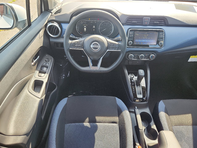 2025 Nissan Versa SV Image 14 of 27