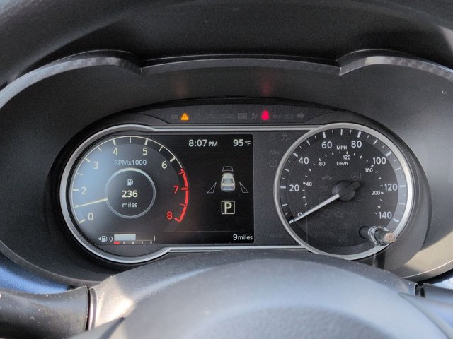 2025 Nissan Versa SV Image 9 of 15