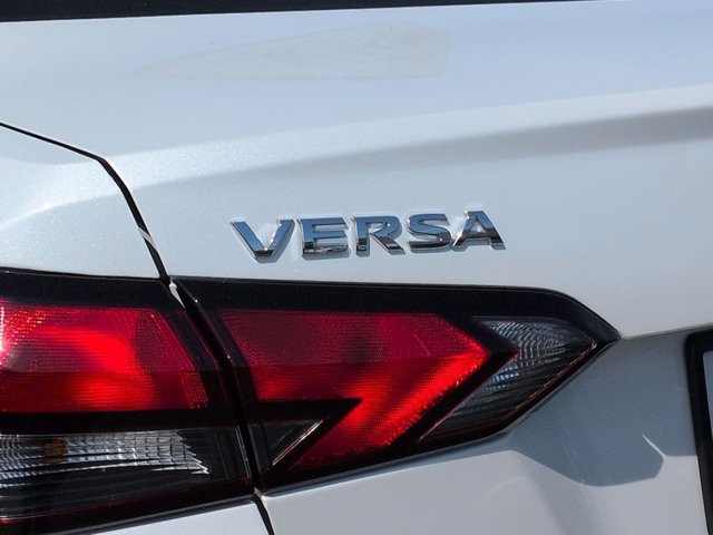 2025 Nissan Versa SV Image 10 of 15