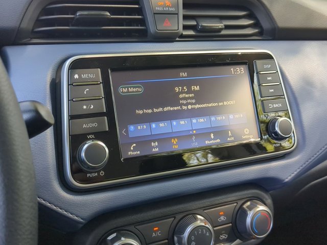 2025 Nissan Versa SV Image 11 of 15