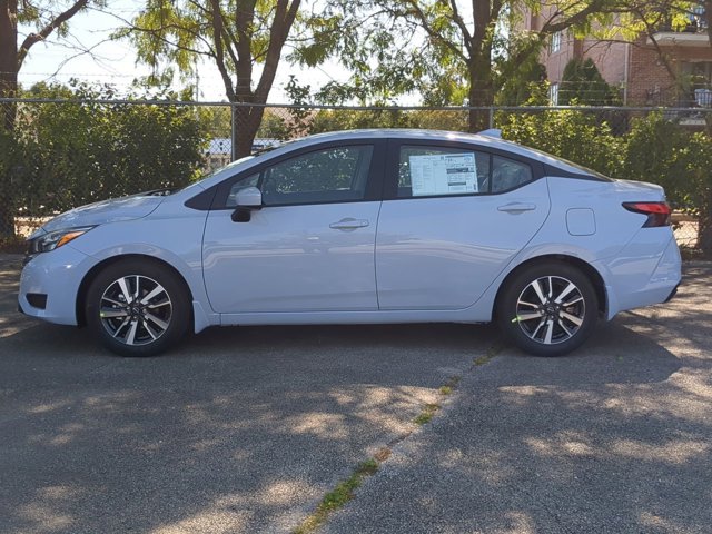 2025 Nissan Versa SV Image 4 of 15