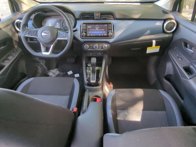 2025 Nissan Versa SV Image 8 of 15