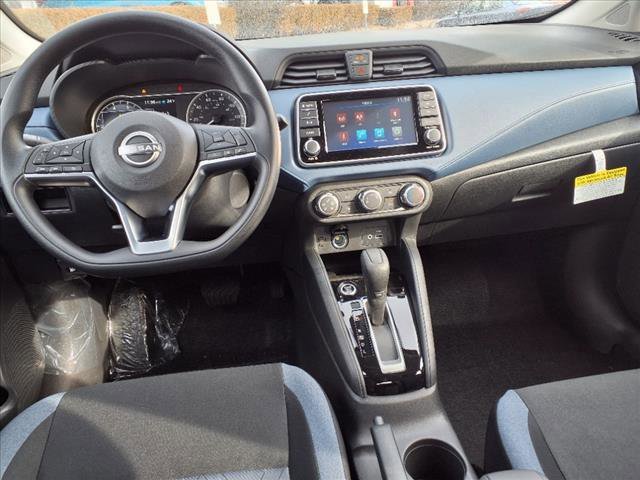 2025 Nissan Versa SV Image 12 of 31
