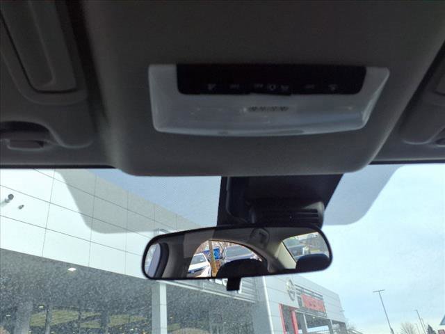 2025 Nissan Versa SV Image 29 of 31