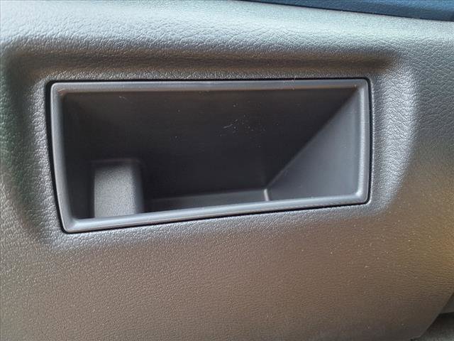 2025 Nissan Versa SV Image 19 of 31