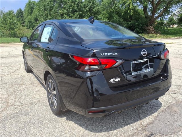 2025 Nissan Versa SV Image 6 of 31