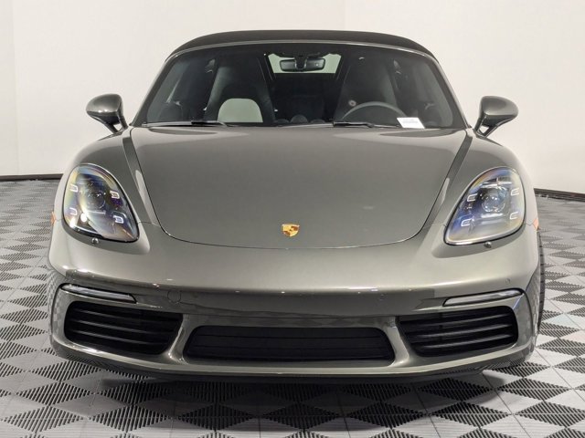 Vehicle image 2 of 25