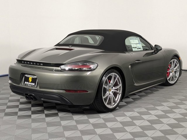 Vehicle image 6 of 25