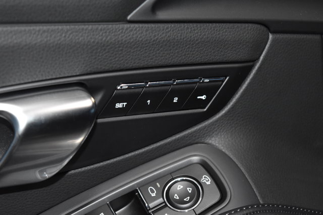 2025 Porsche 718 Cayman Style Edition Image 19 of 29